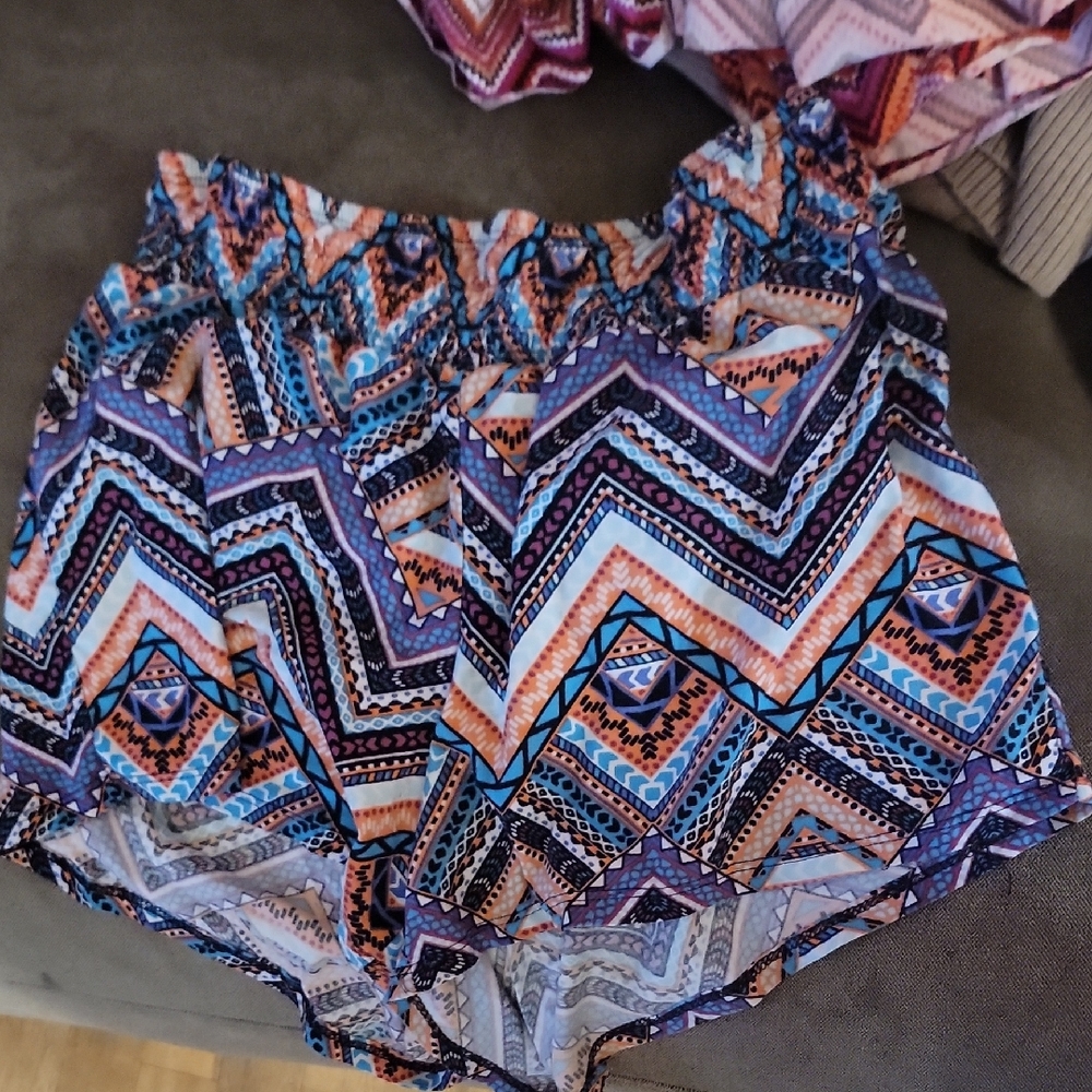 Bobbie Brooks High Waist Blue and Orange Shorts